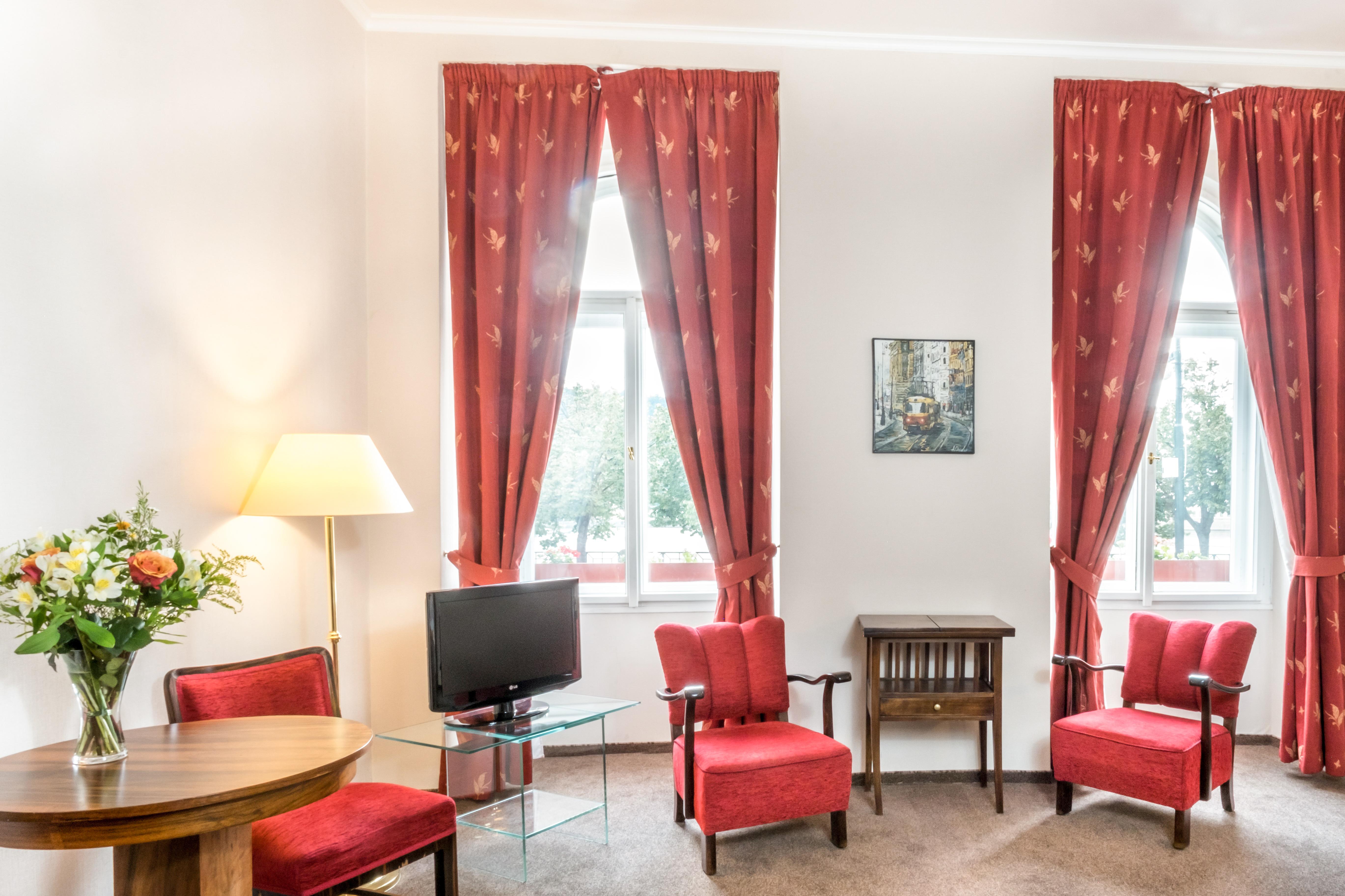 Hotel Bookquet Prague Exterior photo A typical room at the hotel